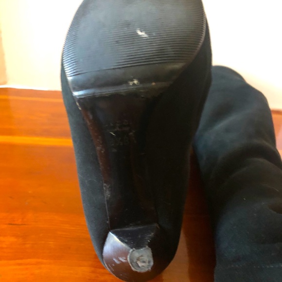 Black Suede Gucci Boots- Knee high sock style - Picture 9 of 13